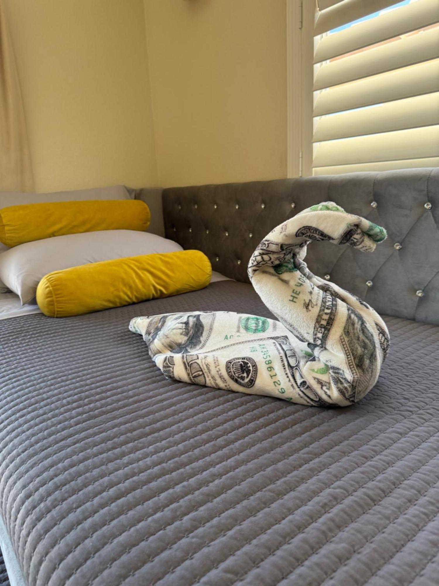 Fragrant Finnish Sauna & Cozy Pool With French 3Br Las Vegas Eksteriør bilde